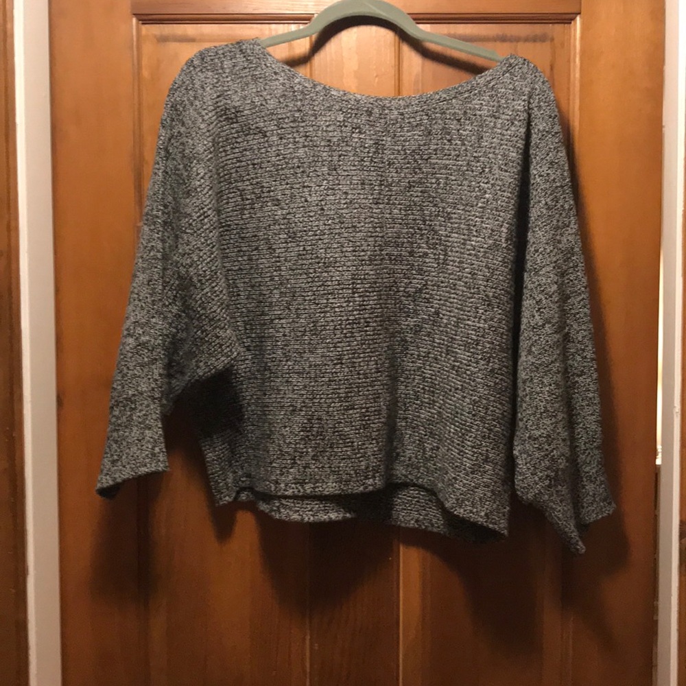 Gap sweater